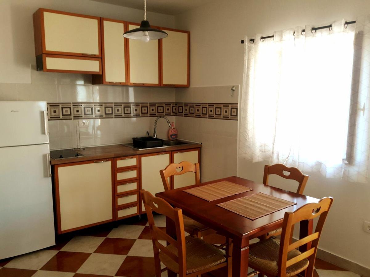 Casa Istriana Nona Pina Villa Kaštelir Exteriör bild